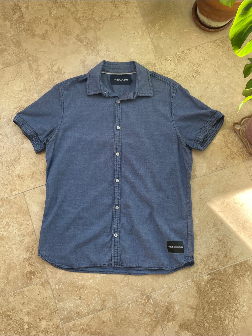 Calvin Klein Jeans Short-Sleeve Indigo Button-Down Shirt